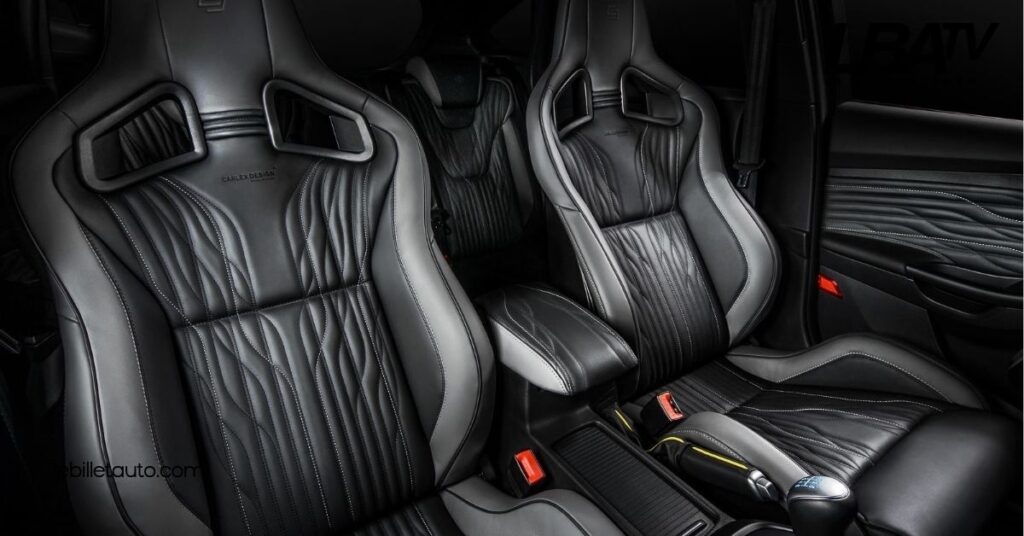 Découvrez l'Intérieur du Ford Focus RS : Confort, Sportivité et Technologies Avancées 2 Design Et Esthétique