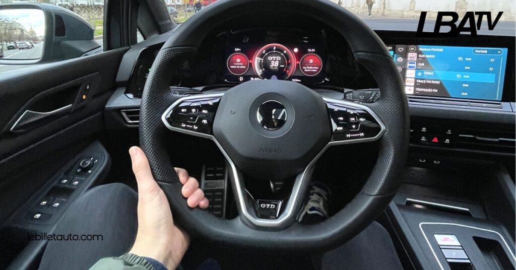 Découvrez l'Intérieur du Golf 8 GTD : Confort, Design et Technologie à la Pointe 2 Technologie et Équipements
