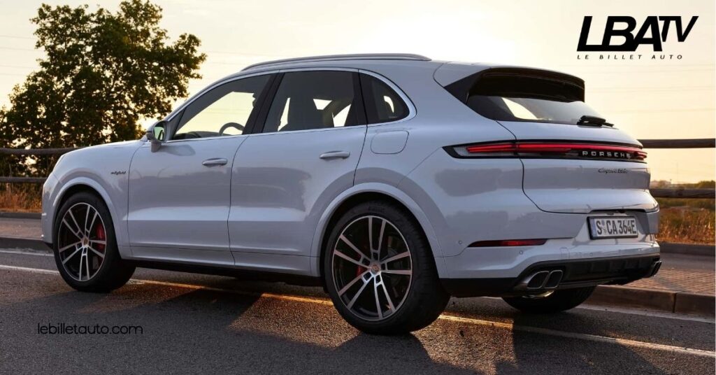 Découvrez le Porsche Cayenne hybride : luxe, performance et technologie verte 4 Avantages et Inconvénients