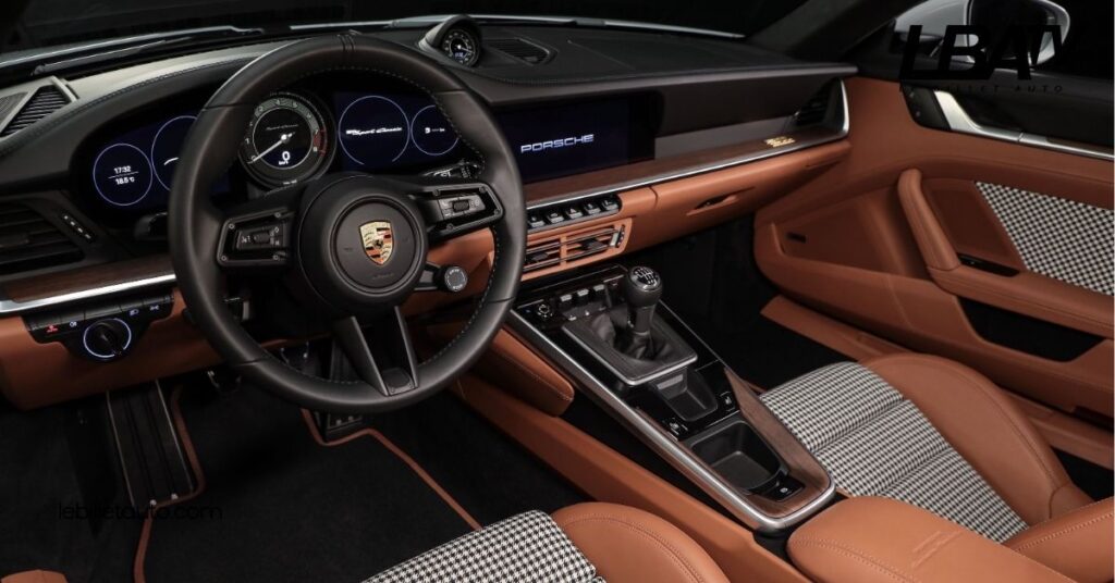 Découvrez la Porsche 911 Sport Classic : Performance, Design et Héritage Atypique 4 Comparaison avec D’autres Modèles