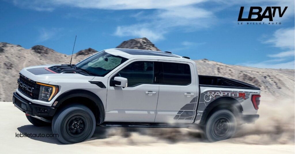 Découvrez le Ford Raptor V12 : puissance, confort et technologie au rendez-vous 2 Performances Du Ford Raptor V12