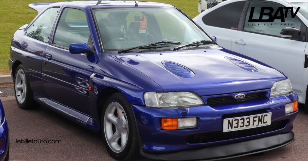 Ford Escort RS : L'icône des voitures de sport au design audacieux et aux performances légendaires 1 Présentation De La Ford Escort RS